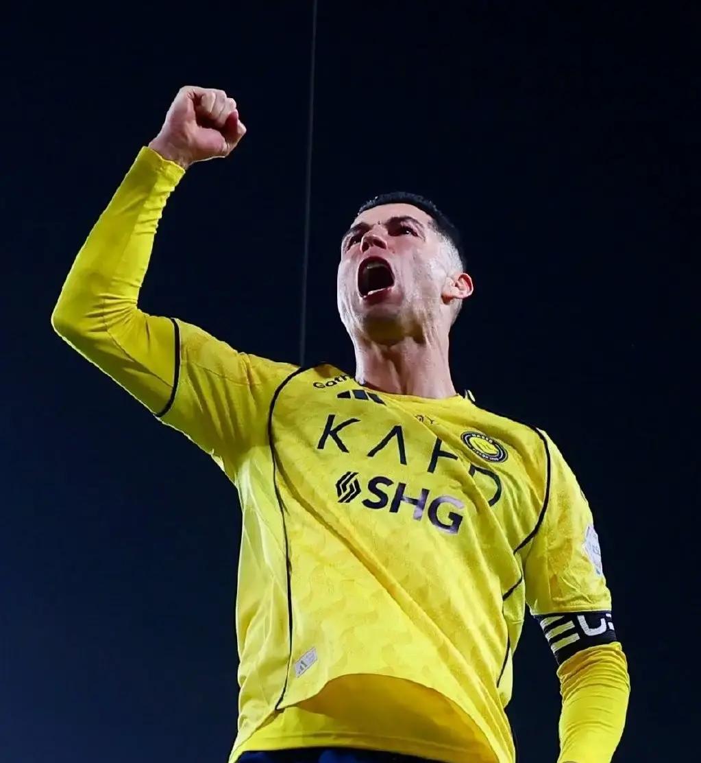 关于C罗赛事官方发布逆转新规，篮网争议不断！的信息